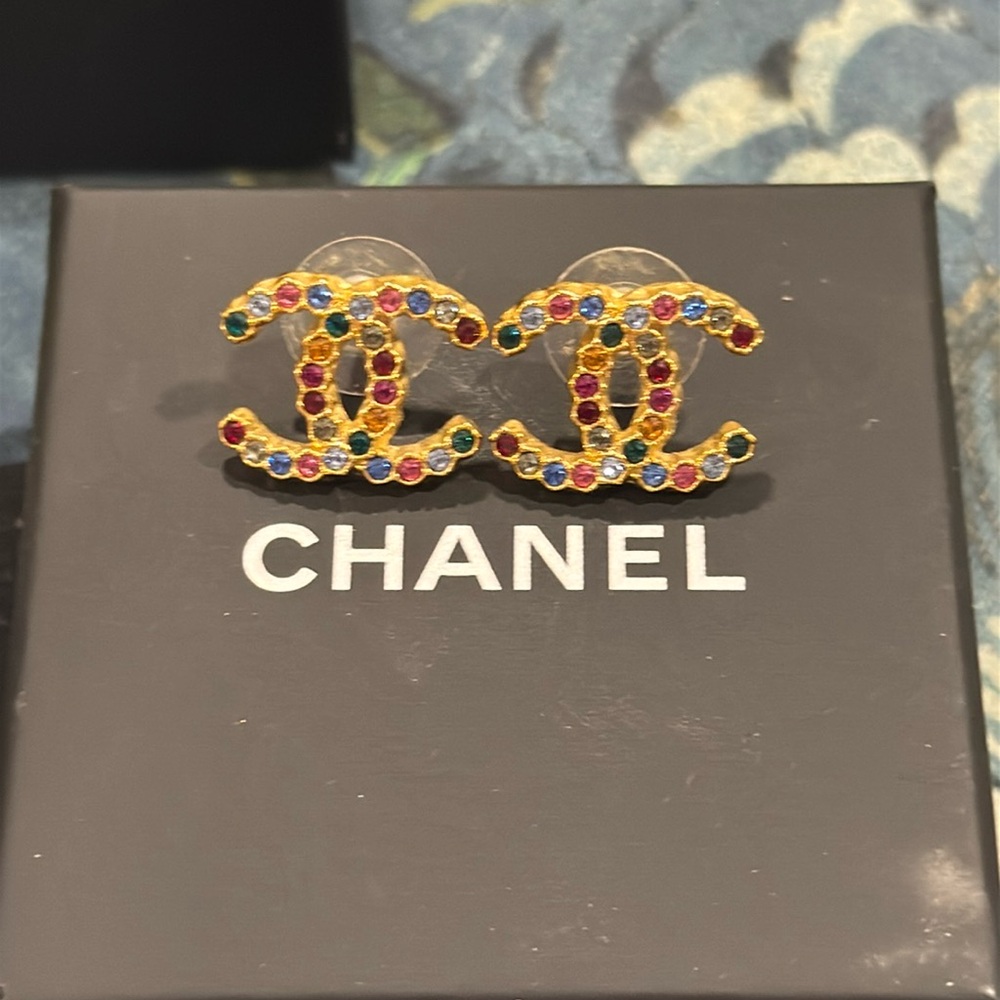 Chanel CC multicolor studs AUTHENTIC